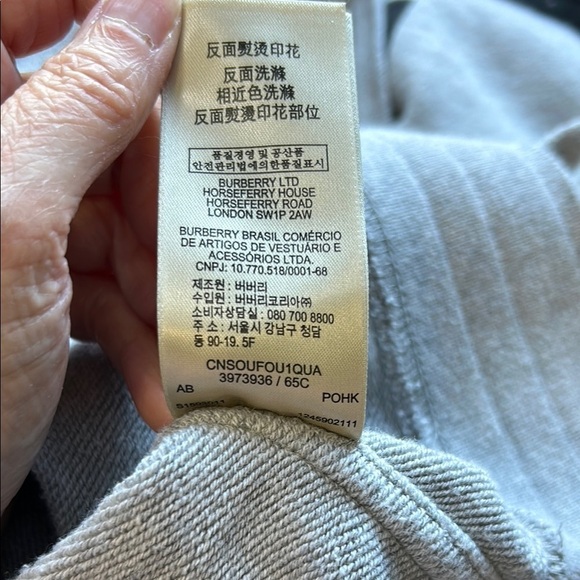 Burberry Brit Womens Short Sleeve Brit Graphic Sweatshirt Gray Logo Back Sz L - Picture 9 of 11